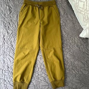 Old Navy H20 repellent active Jogger Pants